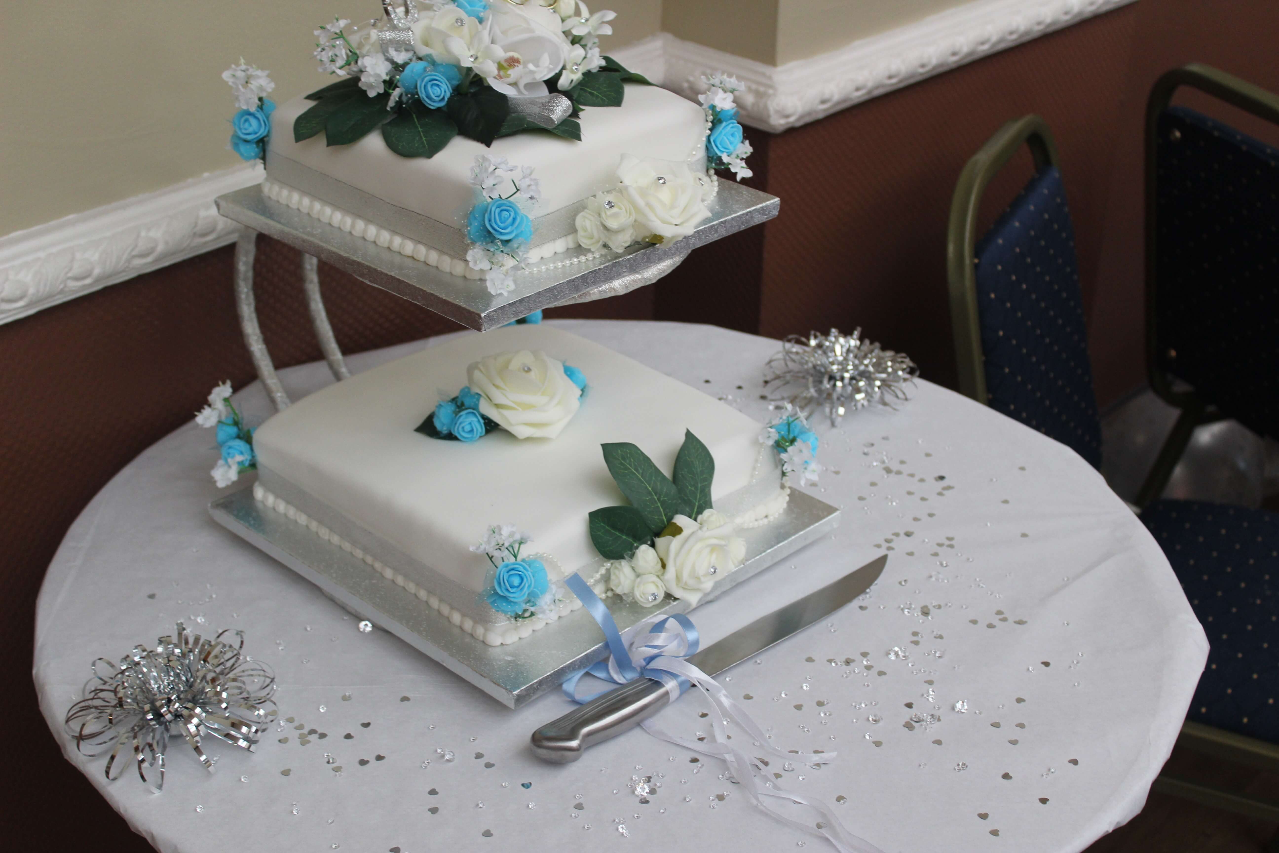 Undecorated Iced Sponge Cake to decorate yourself square 8 or 10 inch