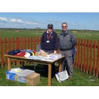 The Vintage Piper Aircraft Club celebrating with Cupcakes