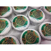 Skandia 'Wrapped in Silk' Logo Cupcakes