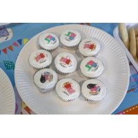 Lillt's Little Learners tried our cupcakes topped with Peppa Pig sugar-decorations