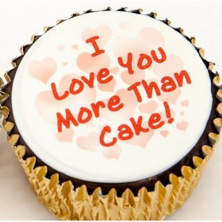 Single Personalised Valentine Cupcake